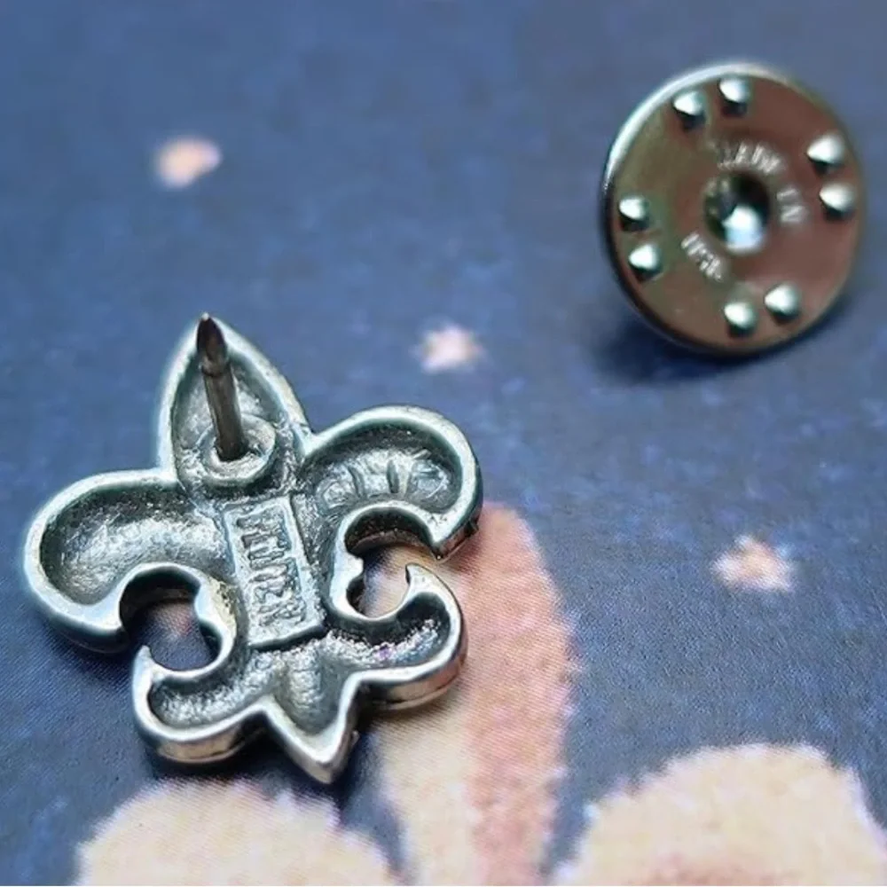 Y2K Fine Handcast Pewter Fleur de Lis lapel pin handcrafted Jim Clift Design